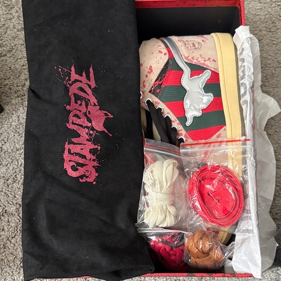 Air Stampede 1 Freddy - Picture 5 of 5